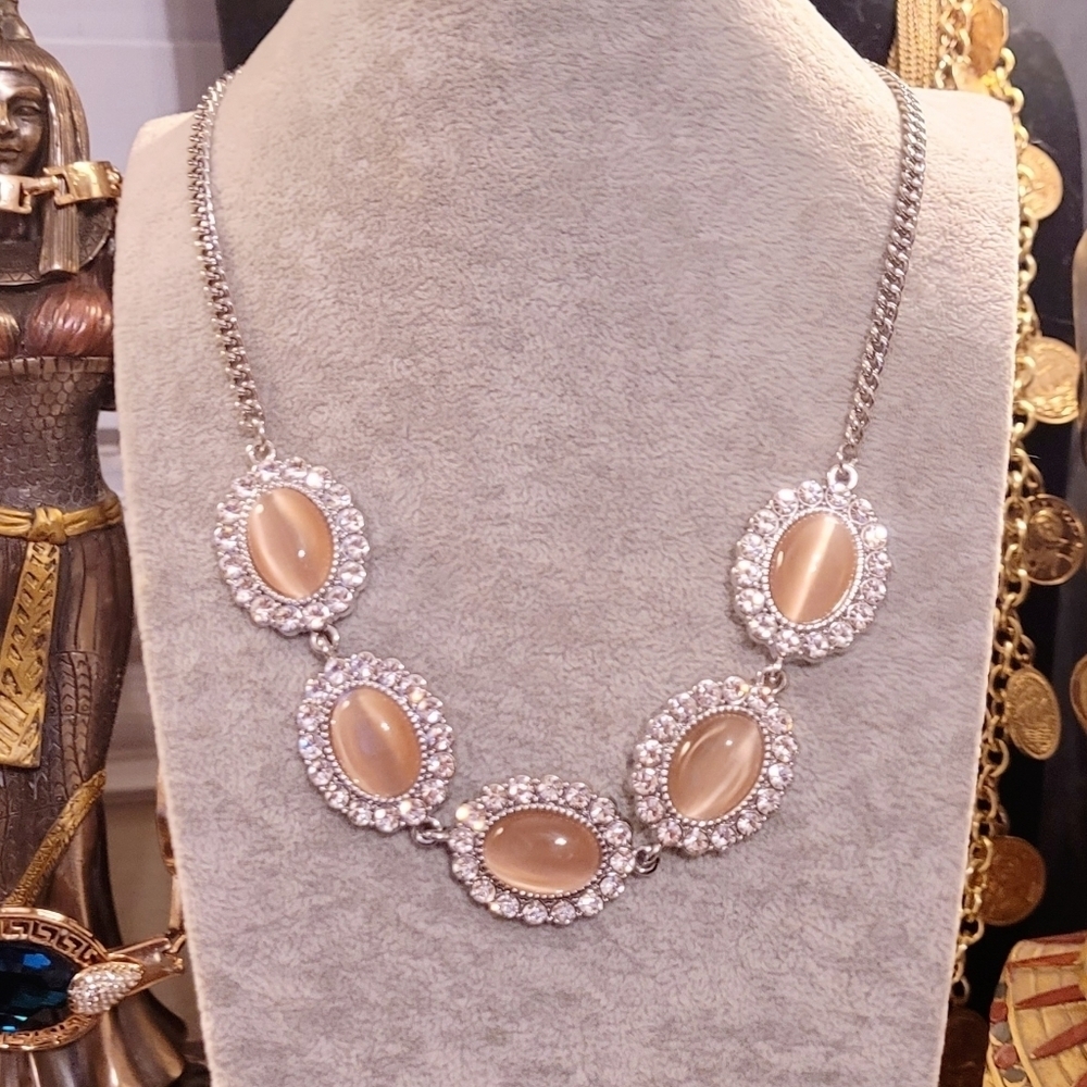 OVAL IVORY RHINESTONE SILVER STATEMENT NECKLACE